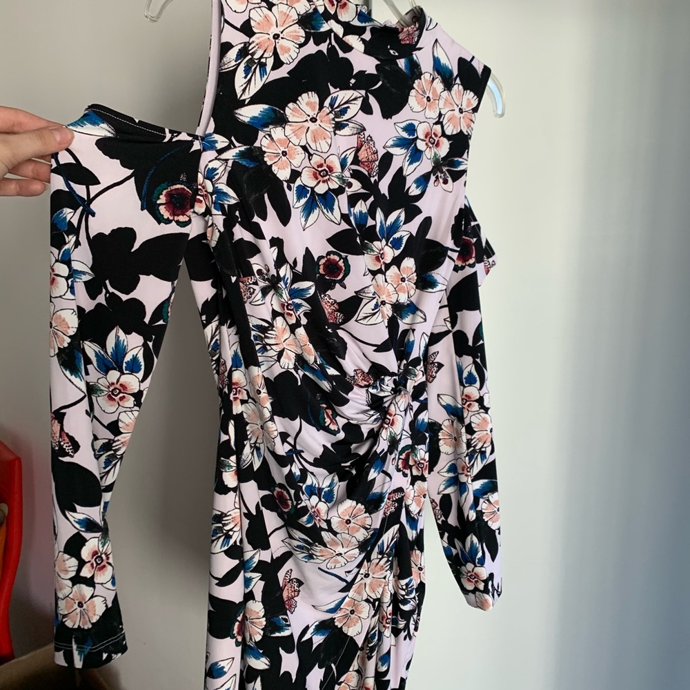 Dress - Picture 3 of 5